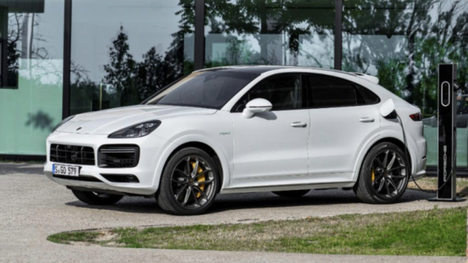 Le plus puissant des Porsche Cayenne est un modèle hybride rechargeable