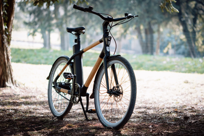 ​Möbius Bike conjuge cadre en bambou et moteur électrique