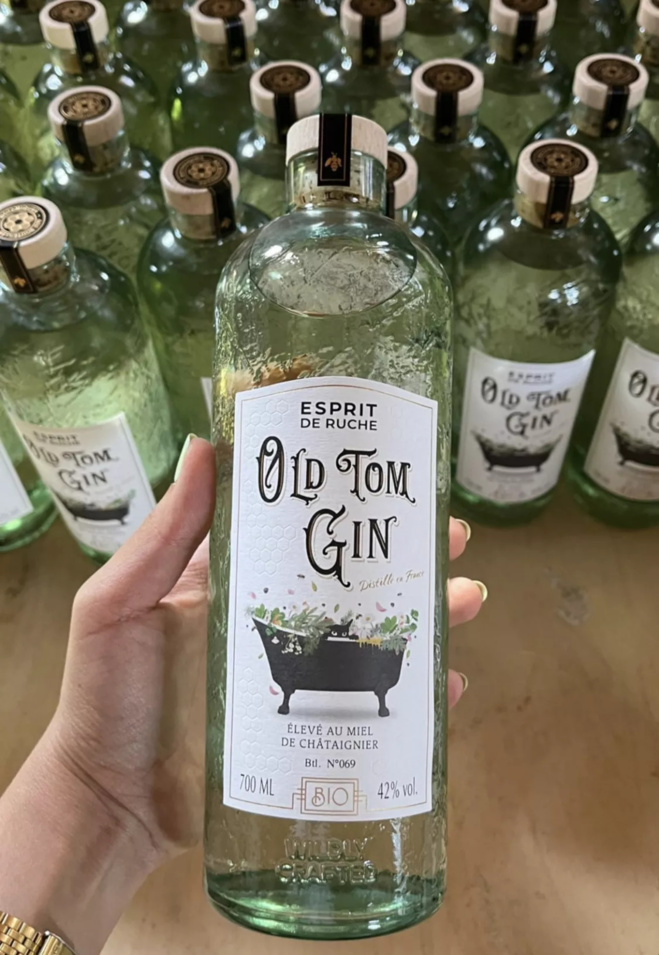 Old Tom Gin : du gin bio à base de miel, une première pour les abeilles !