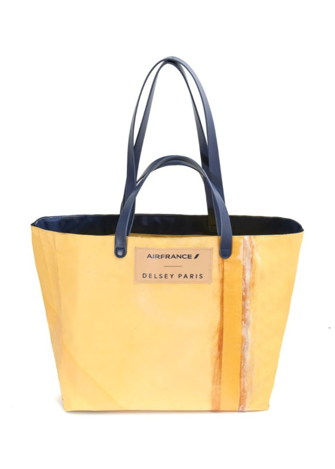 DELSEY PARIS et AIR FRANCE, pour un sac cabas exclusif, en version upcycling