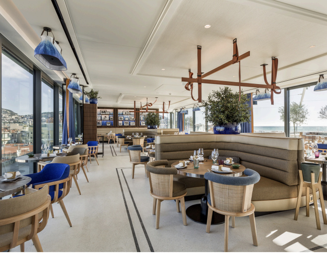 Nouveau spot ensoleillé de la Côte d'Azur : Taulissa le rooftop chic et branché