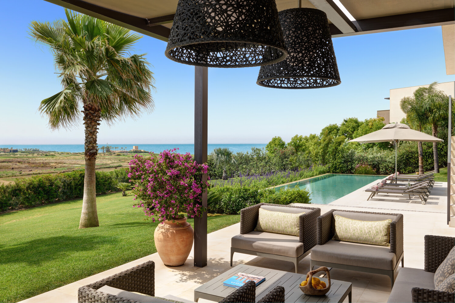 Avis aux amateurs de couchers de soleil, les villas privées Rocco Forte rouvrent pour la saison