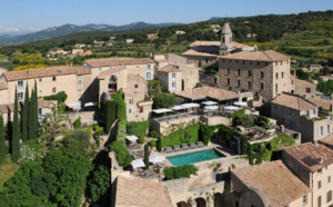 L'Hôtel Crillon le Brave propose aux citadins une retraite loin du bruit et de la pollution