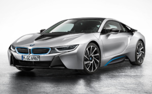 La supersportive BMW i8 fait l'impasse sur le tout électrique